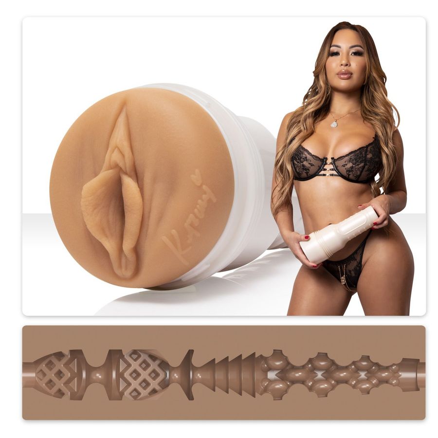 Мастурбатор FLESHLIGHT GIRLS Kazumi Kumzumi Signature