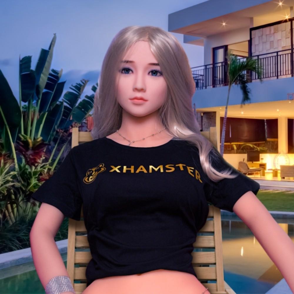 Мега-реалистичная секс-кукла от xHamster и Idoll -  Monika