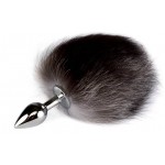 Серебристая анальная пробка с коротким серым хвостом 2,6 см